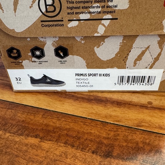 New Vivo Barefoot Kids Sneakers in Gray and White - Picture 2 of 5